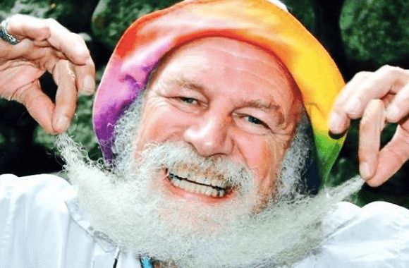 Prof suspended for singing along to ‘happy nig-gah’ rap song, calls punishment overreaction