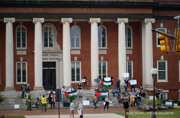 Dueling pro-Palestinian, pro-Israel demonstrations hit Clemson - Vimarsana News