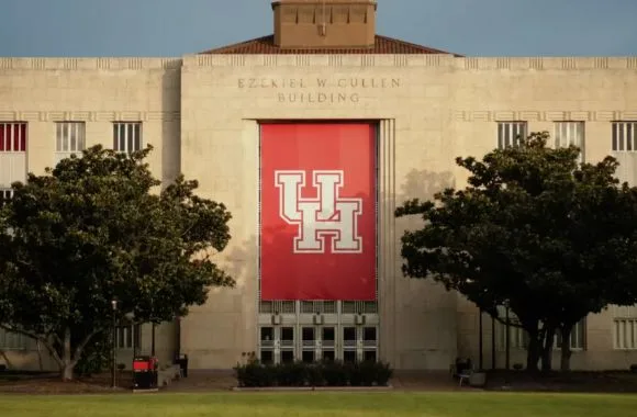 U. Houston professors asked to sign memo promising no ‘indoctrination’
