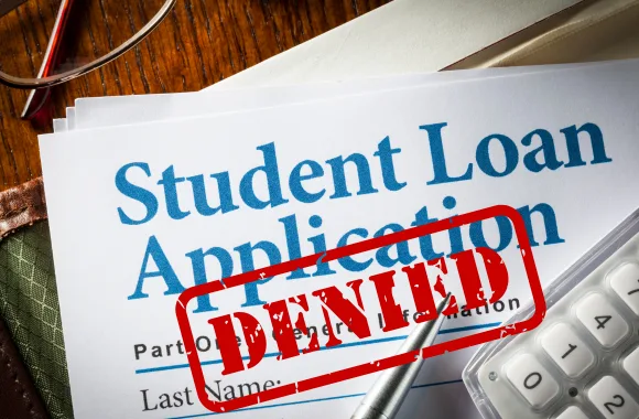 Private lenders say no to some Harvard degrees